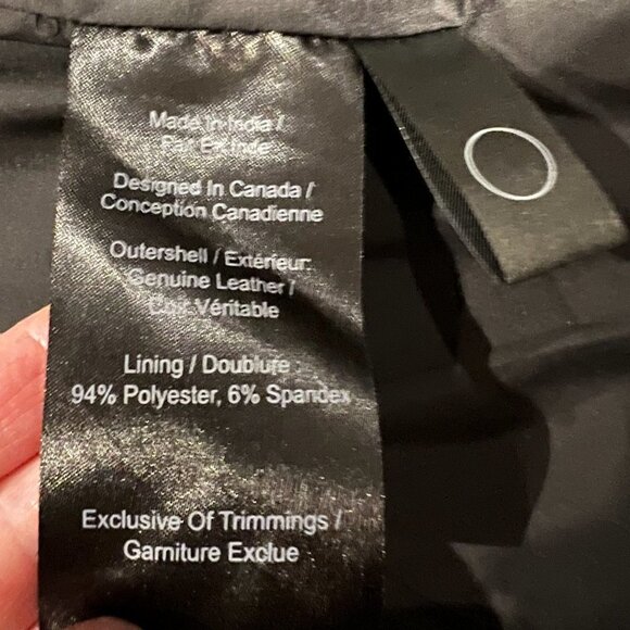 Danier Leather Women's Black Coat Jacket Size XS with Zippered Sleeve and Pocket - Picture 13 of 13